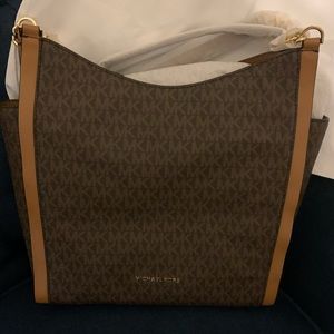 Michael Kors Newberry Tote Bag
